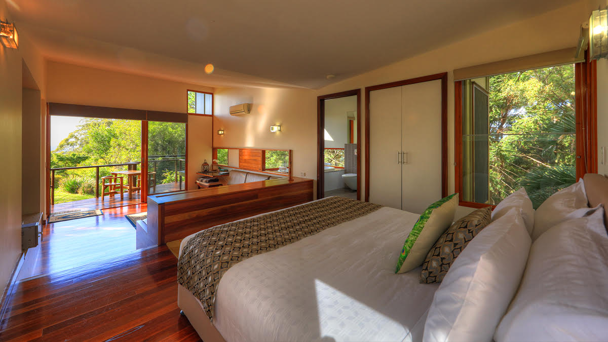 Montville accommodation bedroom with garden outlook